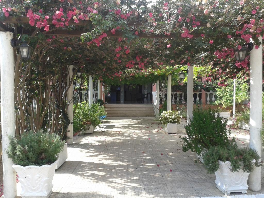 Kalamitsi Beach Camping Village Preveza Eksteriør billede
