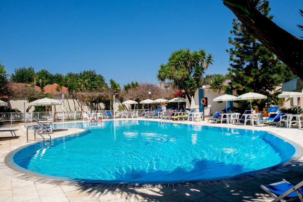 Kalamitsi Beach Camping Village Preveza Eksteriør billede